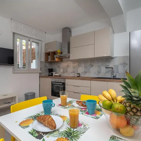 House Polus Vikendica