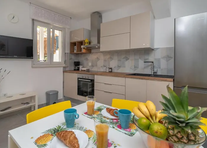 House Polus Tatil Evi