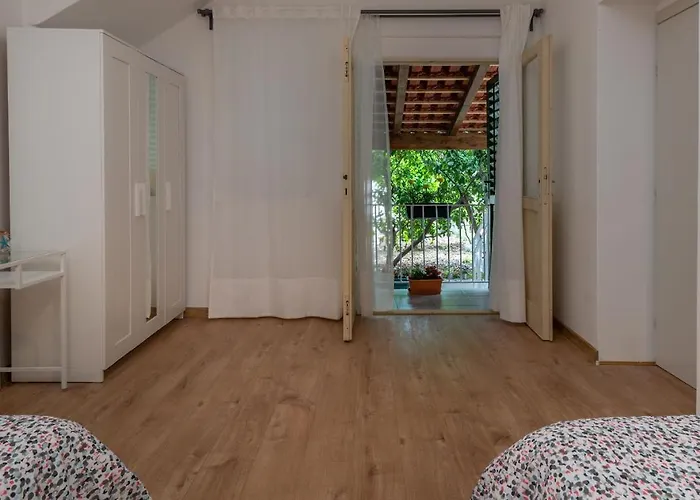 Tatil Evi House Polus Trogir