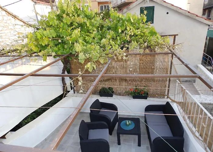 Hébergement de vacances House Polus *