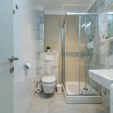 House Polus Дом отдыха *